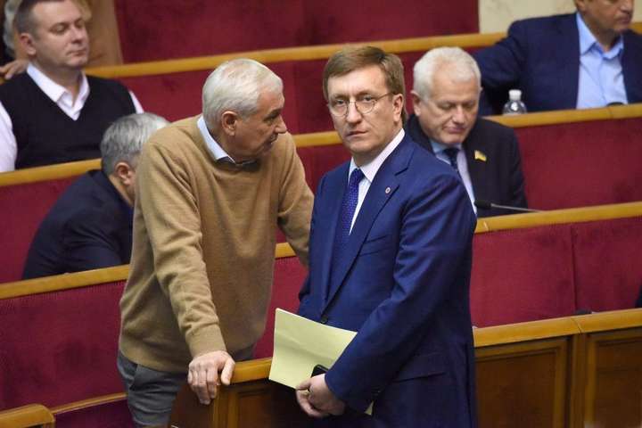 У Верховній Раді вже зареєстрована постанова про припинення депутатських повноважень Бухарєва