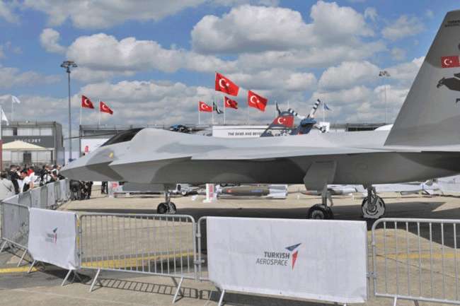 Туреччина представила прототип винищувача, який має замінити F-35
