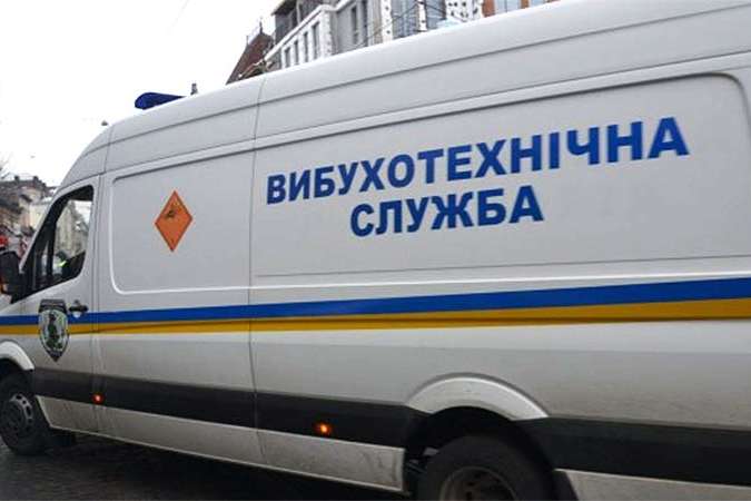 Замінування у Харкові: поліція перевіряє 38 об'єктів 