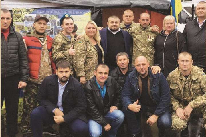 Ветерани АТО та волонтери Чернігівщини висунули у депутати відомого правозахисника