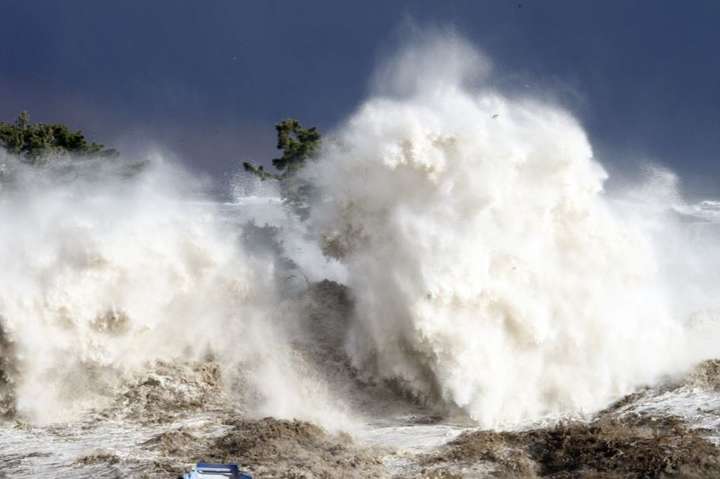 Землетрус у Японії: влада оголосила попередження про цунамі