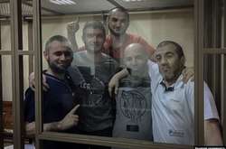  П’ятьох фігурантів першої сімферопольської «справи Хізб ут-Тахрір» російський суд засудив до відбування покарання в колонії суворого режиму від 12 до 17 років 