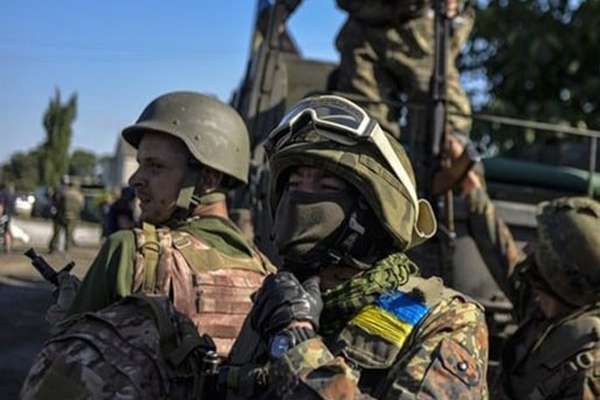 Загострення на Донбасі: один загиблий і шестеро поранених