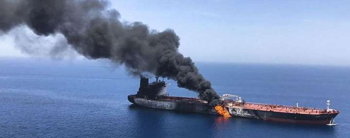 Напади на танкери в Оманській затоці призведуть до підвищення цін на нафту - експерт