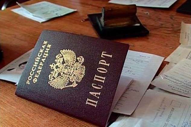 Українська сторона у Мінську заявила про неприпустимість видачі паспортів Росії в ОРДЛО