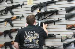 Влада Нової Зеландії викупляє у населення заборонену вогнепальну зброю