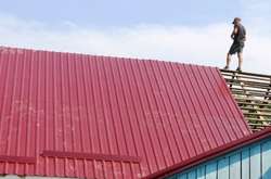 У селі Нова Іванівка завершується капремонт даху будівлі дитсадка