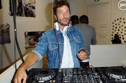  Помер учасник електронного дуету Cassius Філіп Здар 