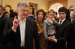 Порошенко прокомментировал решение КСУ о роспуске Рады