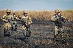 В результате обстрелов на Донбассе пострадали четверо украинских военных