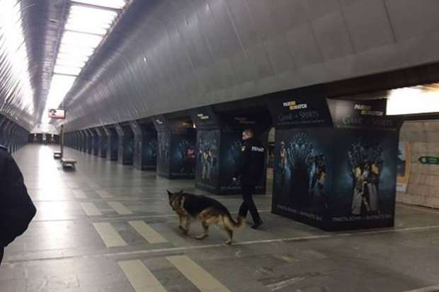 У Києві «заміновано» ще низку станцій метро