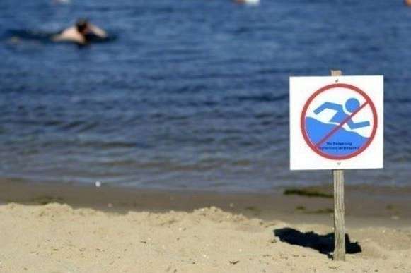 Кишкову паличку виявлено на десятьох пляжах Києва