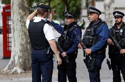 У Британії тривають масові арешти через підозри в сексуальному насиллі