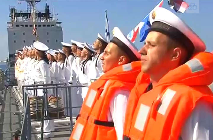 Суд відмовив російським морякам у компенсації за «походи» до Сирії