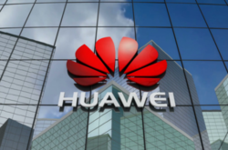 Huawei через суд вимагає від США повернути вилучене обладнання