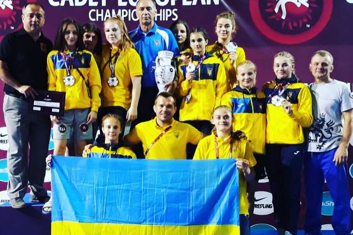 Євро з боротьби: українка перемогла в фіналі росіянку і здобула золото (відео)