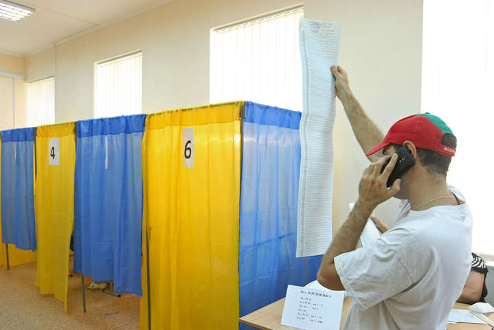 У виборчому окрузі на Київщині навала «двійників»