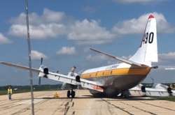 У Канаді пожежний літак здійснив жорстку посадку: відео