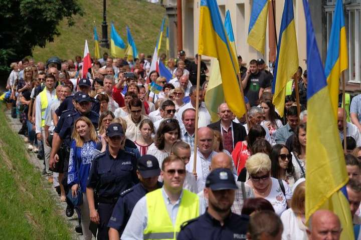 У Перемишлі українці провели ходу на честь вояків УНР (фото)