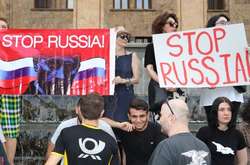 Протестувальники вимагають відставки міністра внутрішніх справ Георгія Гахарії