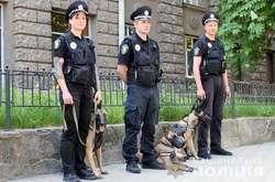 По кожному окремому об’єкту поліцейським треба приймати рішення, чи евакуйовувати звідти людей