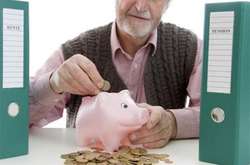 Пенсіонерам із великим стажем збільшать виплати з 1 липня