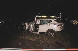  З понівеченого автомобіля дістали трьох постраждалих 