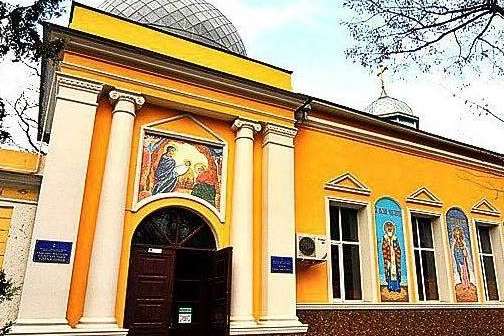 В Одесі намагаються захопити храм Помісної церкви