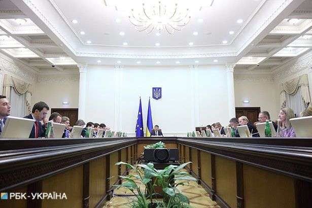 Кабмин повысил пенсии украинцам с большим трудовым стажем