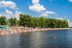 Столична влада назвала пляжі, на яких безпечно купатися (список)