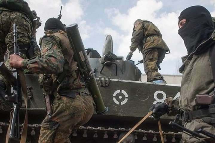 Бойовики сьогодні 21 раз обстріляли позиції Об’єднаних сил на Донбасі