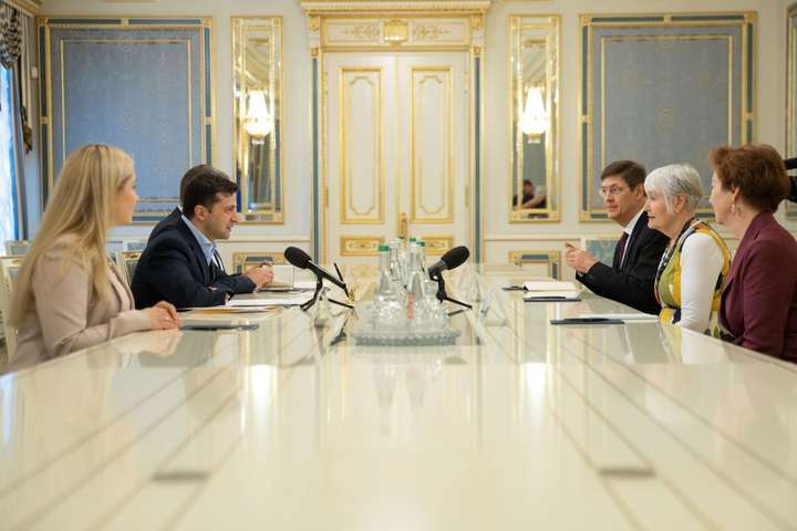 Президент України провів зустріч з очільницею Парламентської асамблеї НАТО