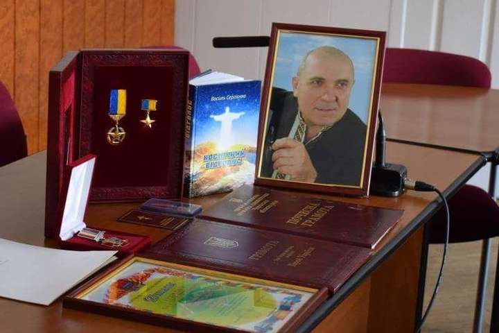Суд відпустив під домашній арешт фігурантів справи про вбивство журналіста Сергієнка
