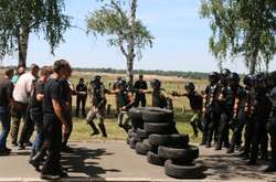 Було відпрацьовано попередження блокування шляхів, якими транспортуються бюлетені