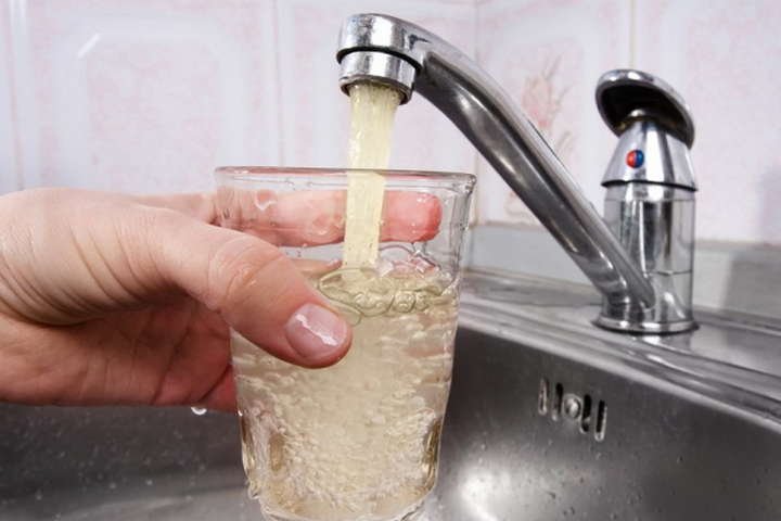 У «Київводоканалі» назвали три причини погіршення якості води