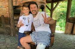 Сергей Притула рассказал, что ему предстоит сложная операция на ноге