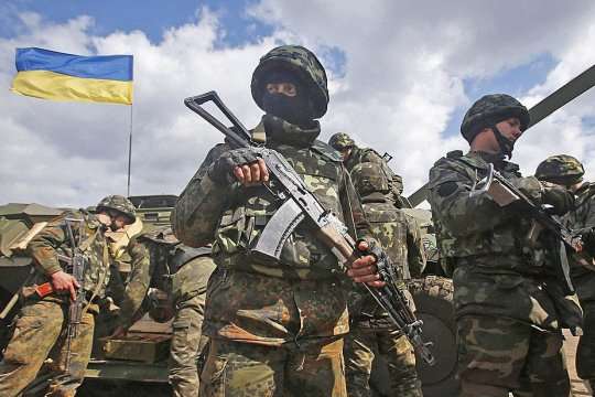 Зеленський нагородив військових, серед яких є загиблі на Донбасі