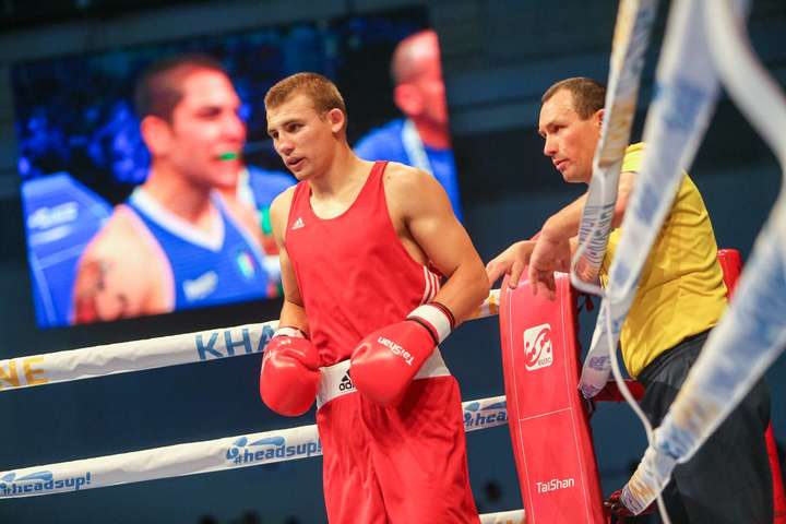 Український боксер-чемпіон Хижняк виграв нокаутом і вийшов у фінал Євроігор-2019
