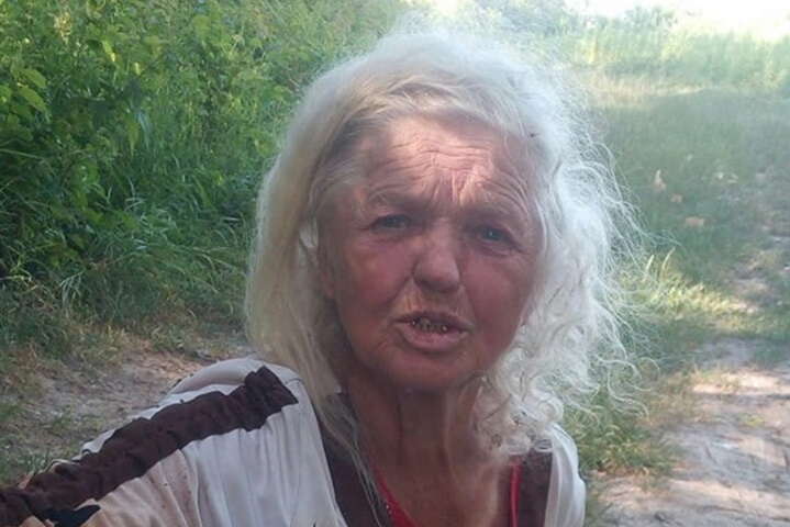 В Хмільнику у лісопосадці знайшли 80-річну бабусю, яка заблукала