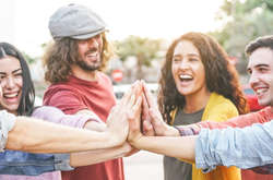 Де в Києві можна відсвяткувати День молоді