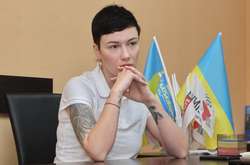 Співачка Приходько йде від «Батьківщини» по округу в Вінниці