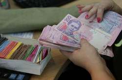 Сьогодні в Україні зросли соцвиплати і прожитковий мінімум