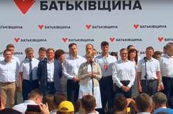 Мажоритарка. Тимошенко взяла на перевиховання автора «Конституції ДНР» і колишніх регіоналів