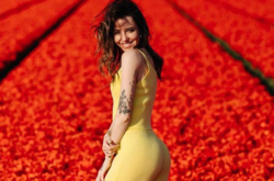  Надя Дорофеева 
 instagram.com/nadyadorofeeva/ 