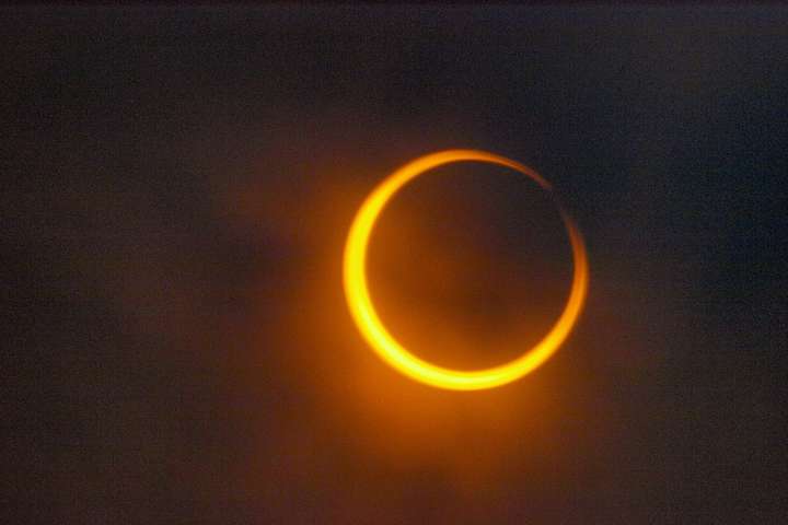 Жителі Землі сьогодні спостерігатимуть сонячне затемнення