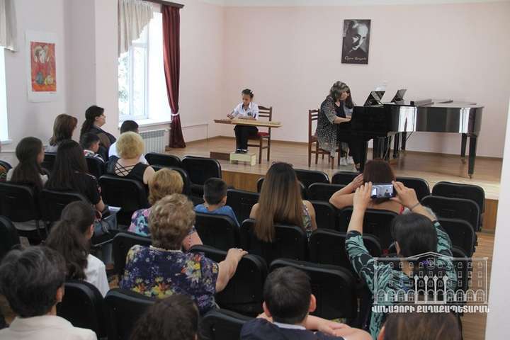 Одесити представили українські музичні традиції на міжнародному фестивалі у Вірменії