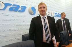 Гройсман хоче, щоб Коболєв повернув майже 300 млн грн премії 