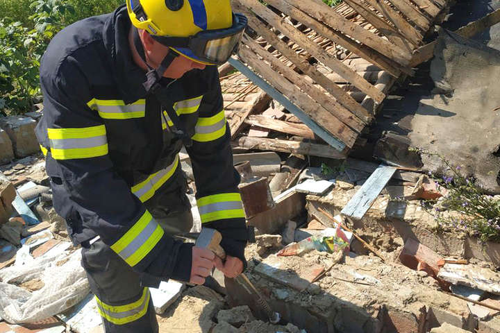 На Полтавщині внаслідок падіння стіни будівлі загинули двоє людей