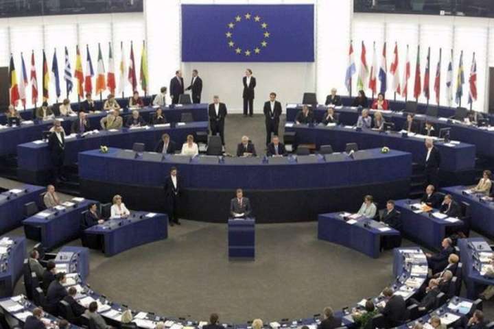 Країни ЄС обрали очільників Європейської ради та Єврокомісії