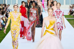 Новая кутюрная коллекция Ralph & Russo: стильные фото